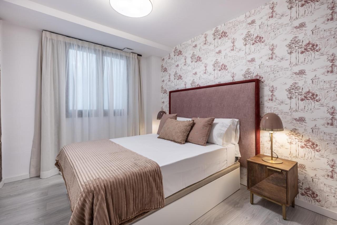 Apartamentos Puerta Elvira Suites 3000 Granada Exterior foto